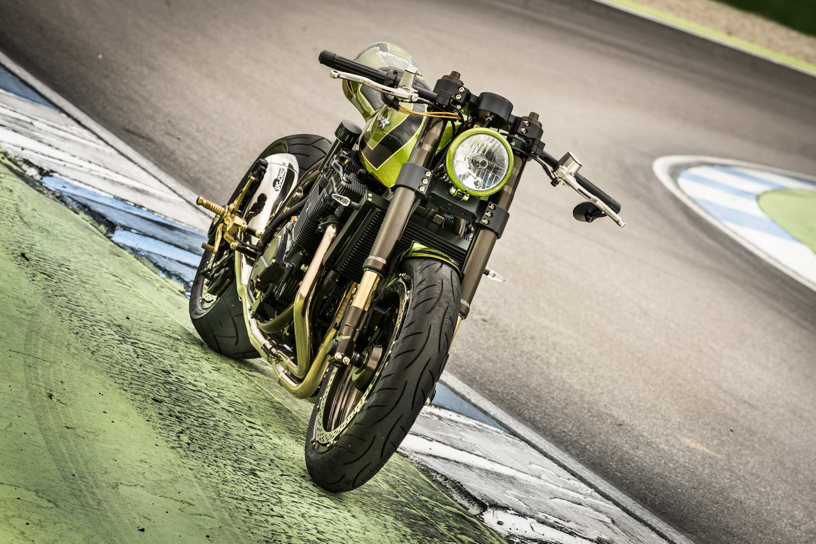 Custom Wolf Dragstyle Kawa GSXR